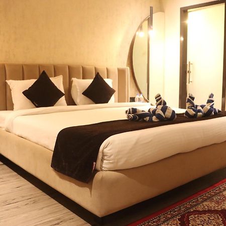 Motel Bilaspur City Esterno foto
