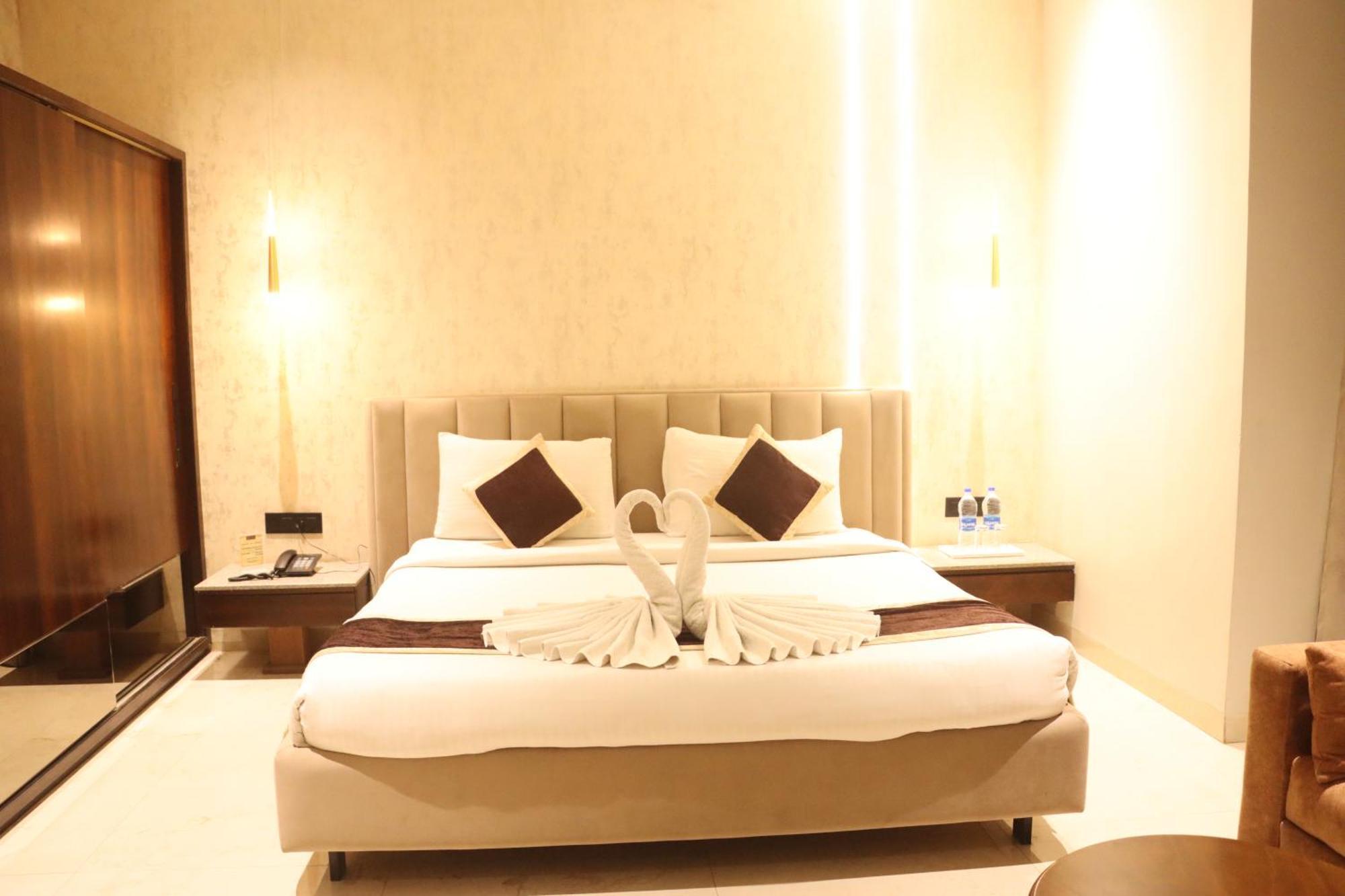 Motel Bilaspur City Esterno foto