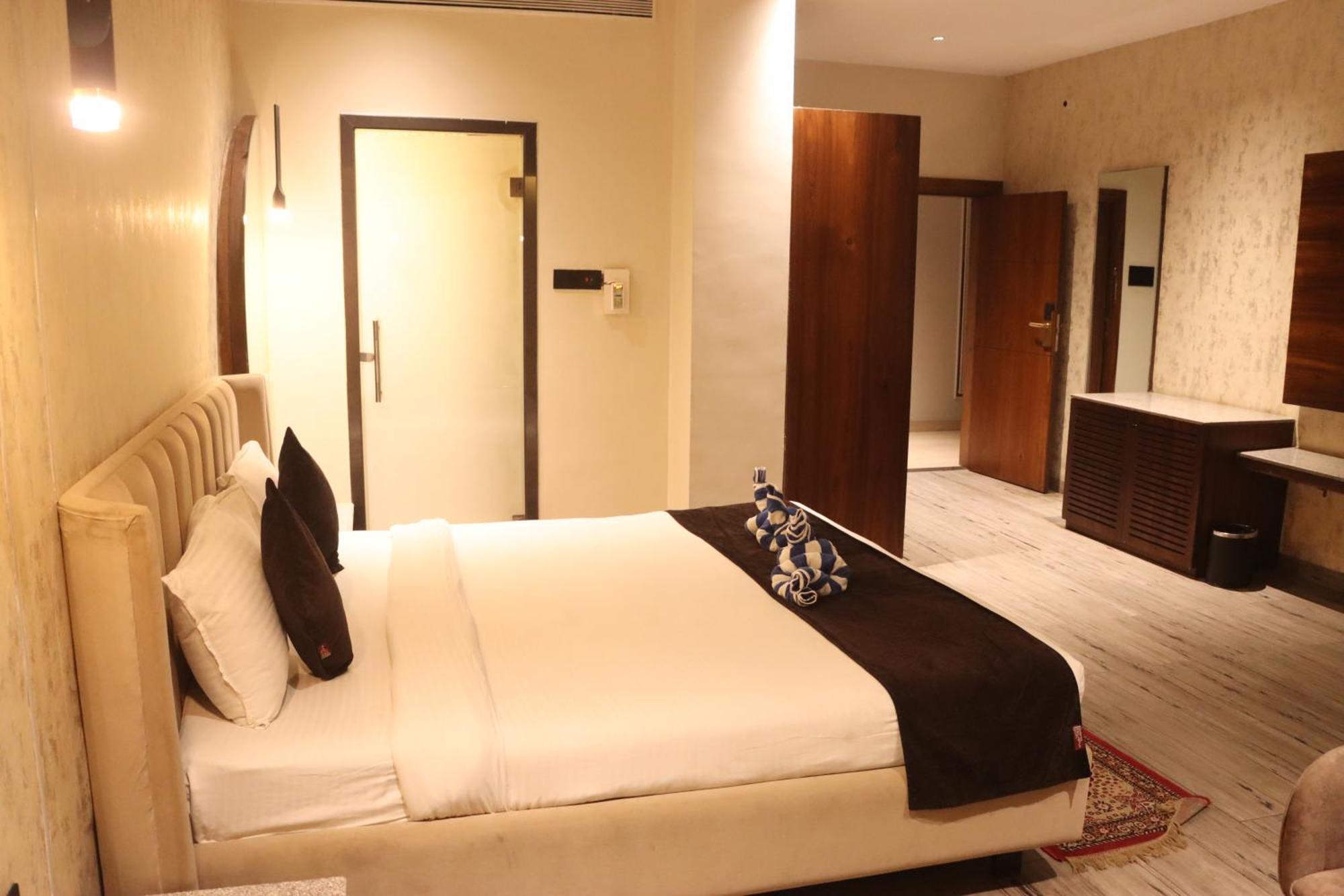 Motel Bilaspur City Esterno foto